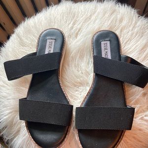 Steve Madden slip on sandals